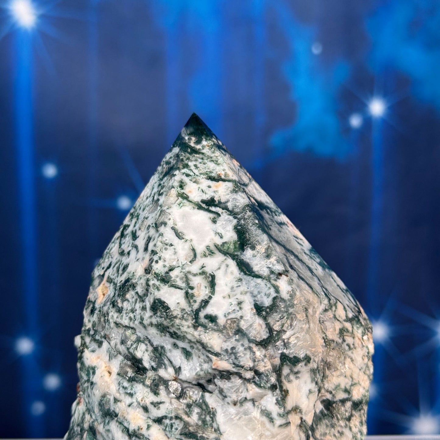 Moss agate top polish - 3" × 2 3/4" × 3 5/8" - 1 lb 1 oz