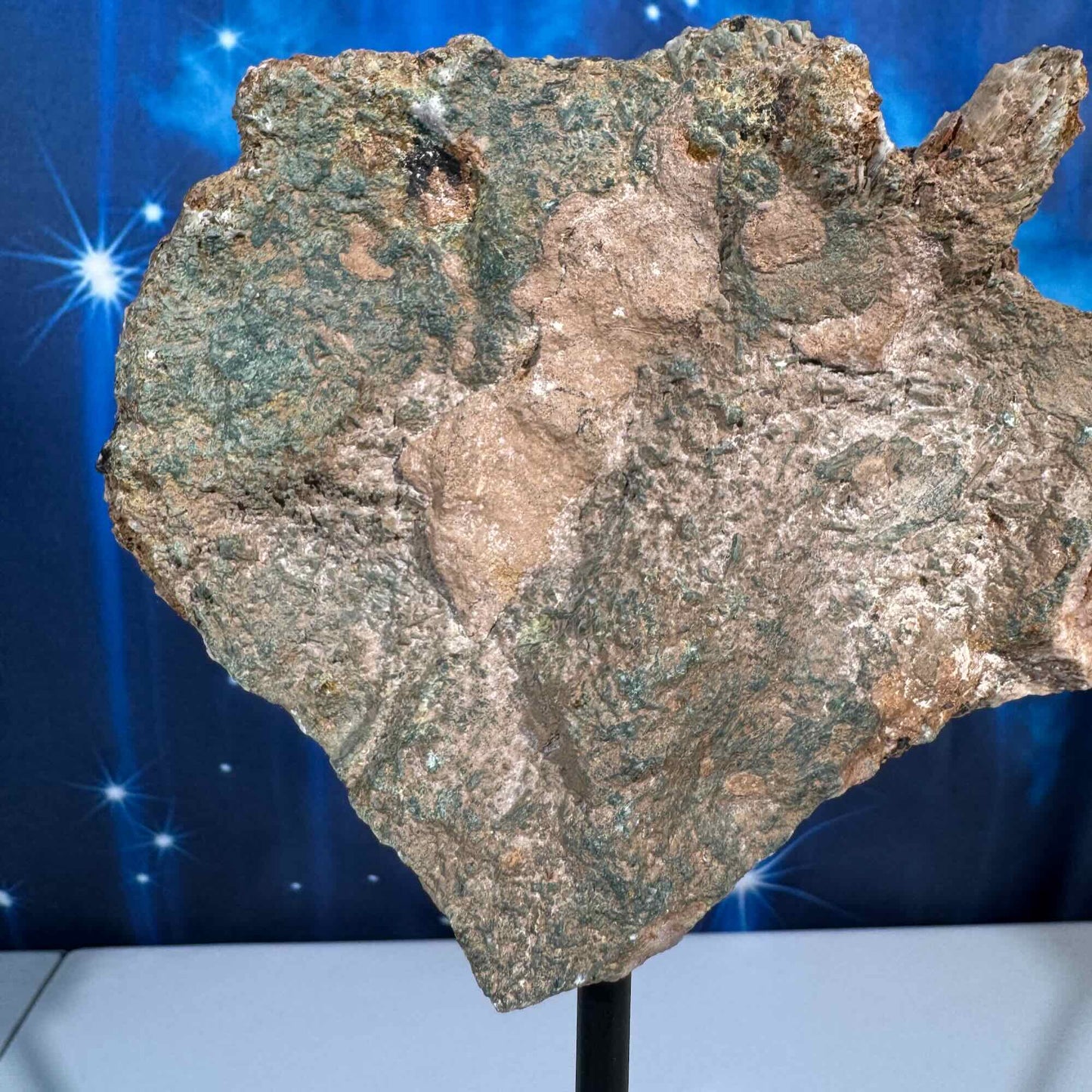 Pink amethyst on stand - 5 3/8" × 1 3/8" × 6 3/4" - 15.4 oz