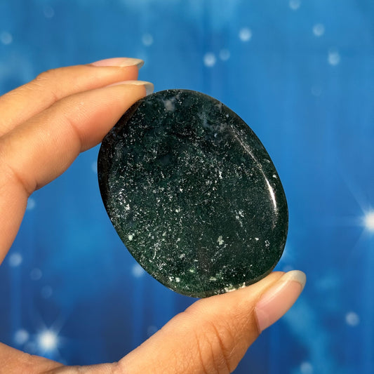 Moss Agate Flat Palmstone – 0.032 kg
