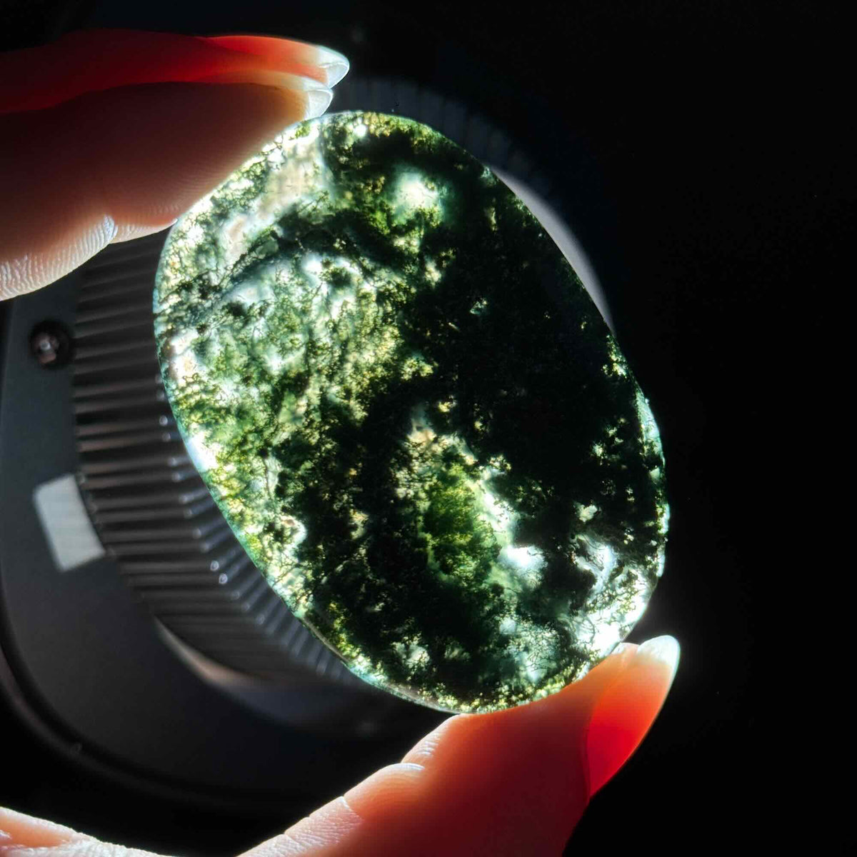 Moss Agate Flat Palmstone – 0.031 kg