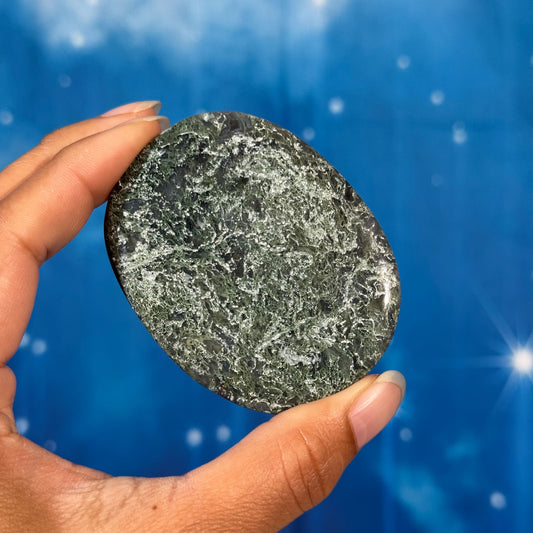 Moss Agate Flat Palmstone – 0.059 kg