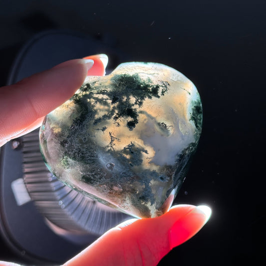 Moss Agate Heart – 0.119 kg
