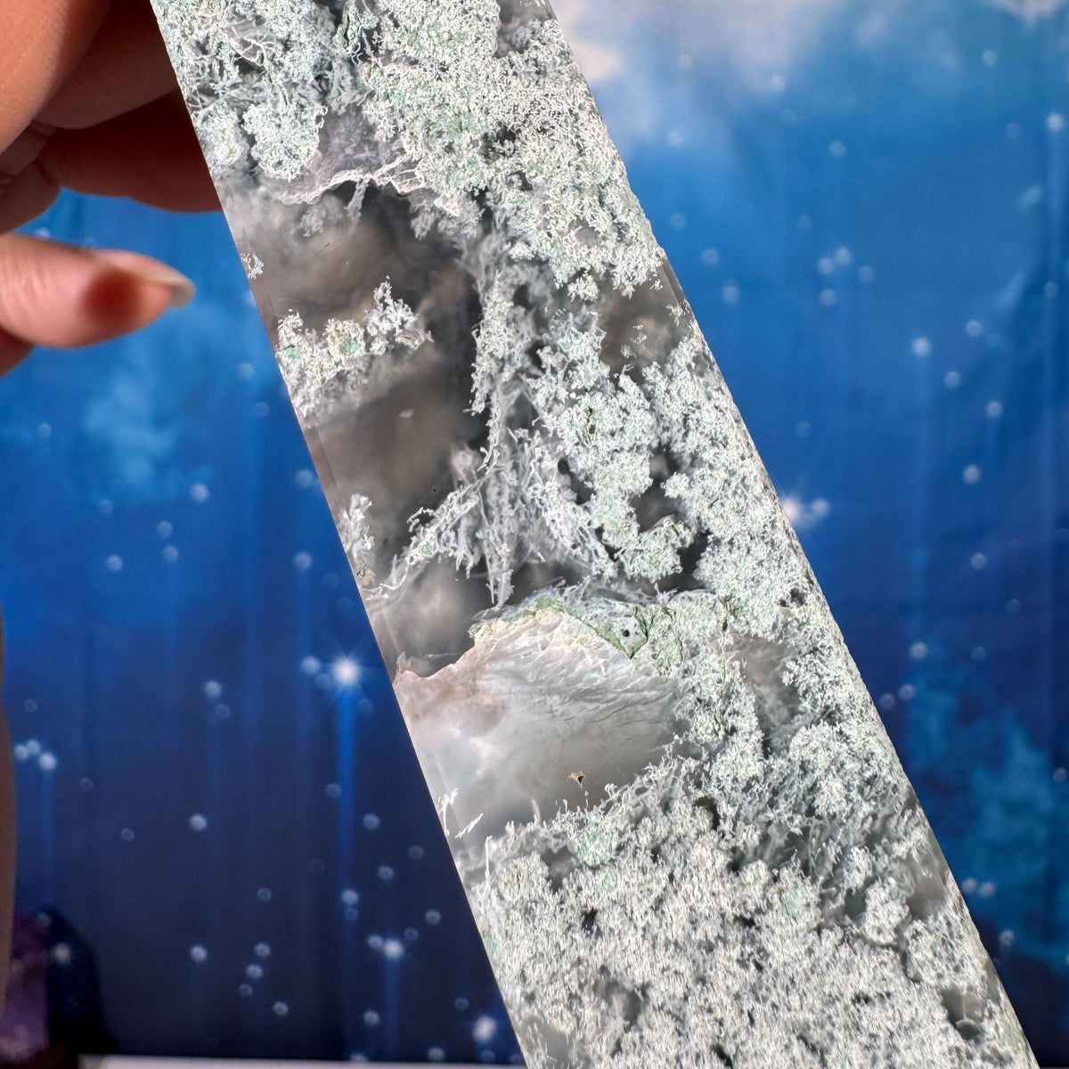 Moss Agate Obelisk – 0.136 kg