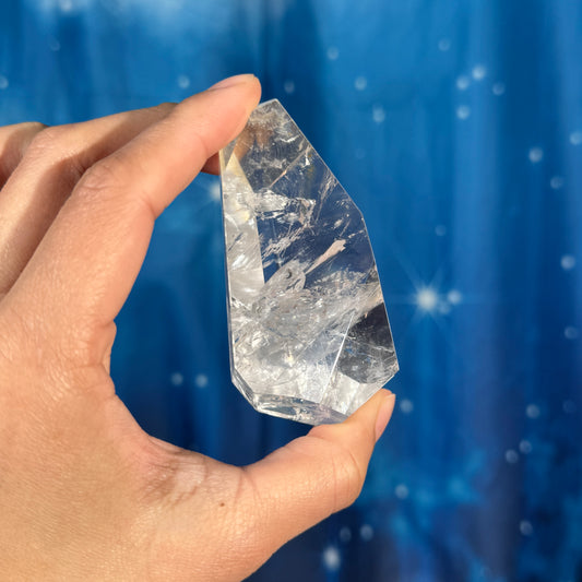 Clear Quartz free form - 3 1/8 × 1 5/8 × 1 1/4 in - 4.6 oz