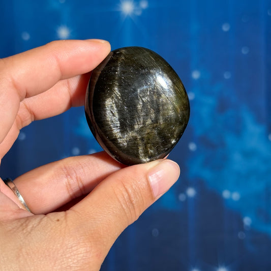 Labradorite Palm Stone – 0.051 kg