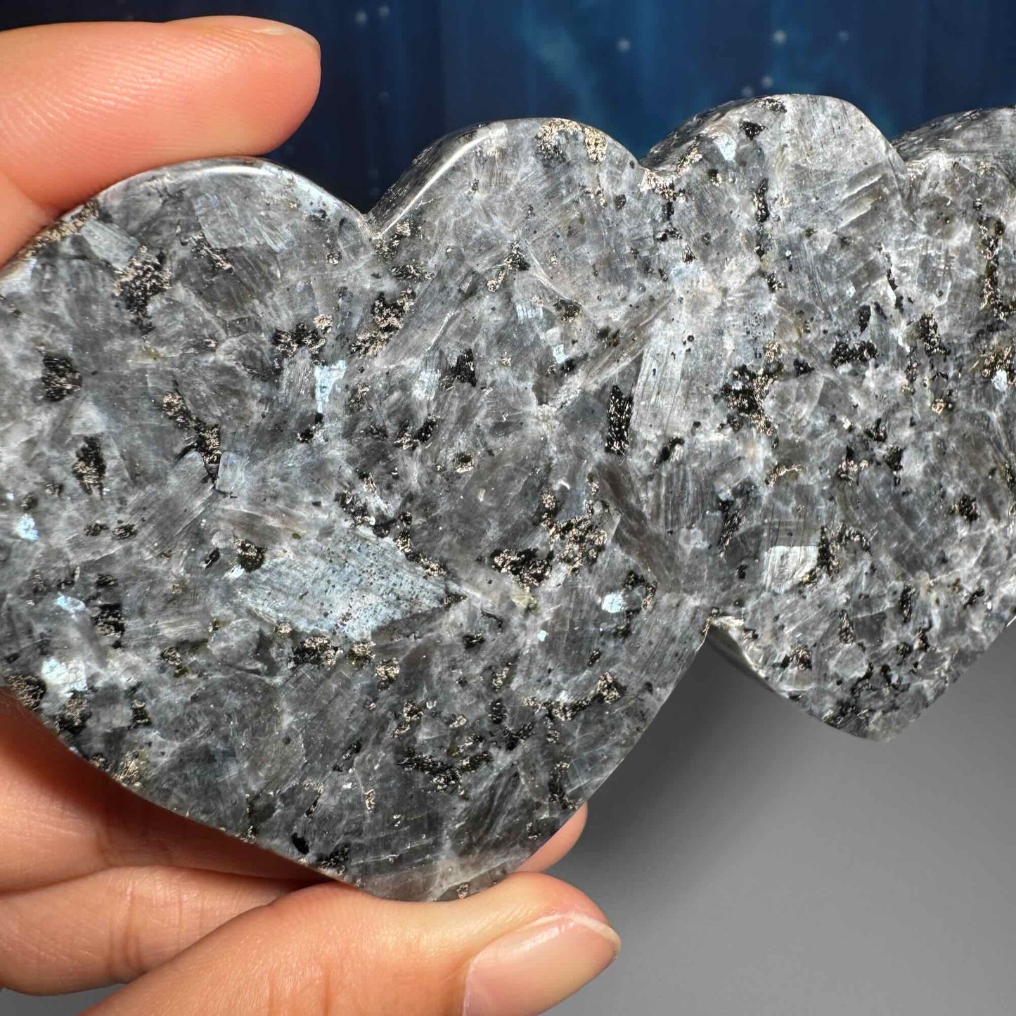 Larvikite double heart