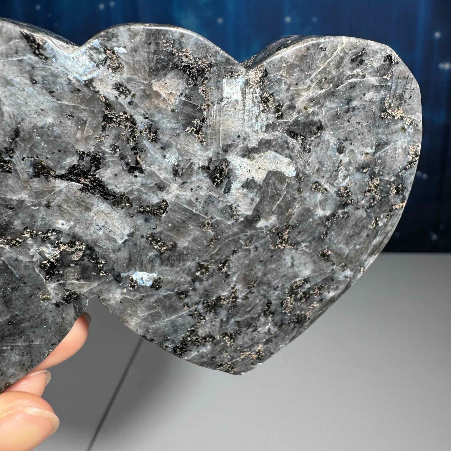 Larvikite double heart