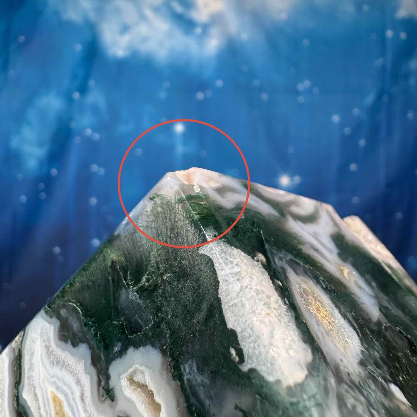 Moss Agate Cube – Corner-Standing • 0.913 kg
