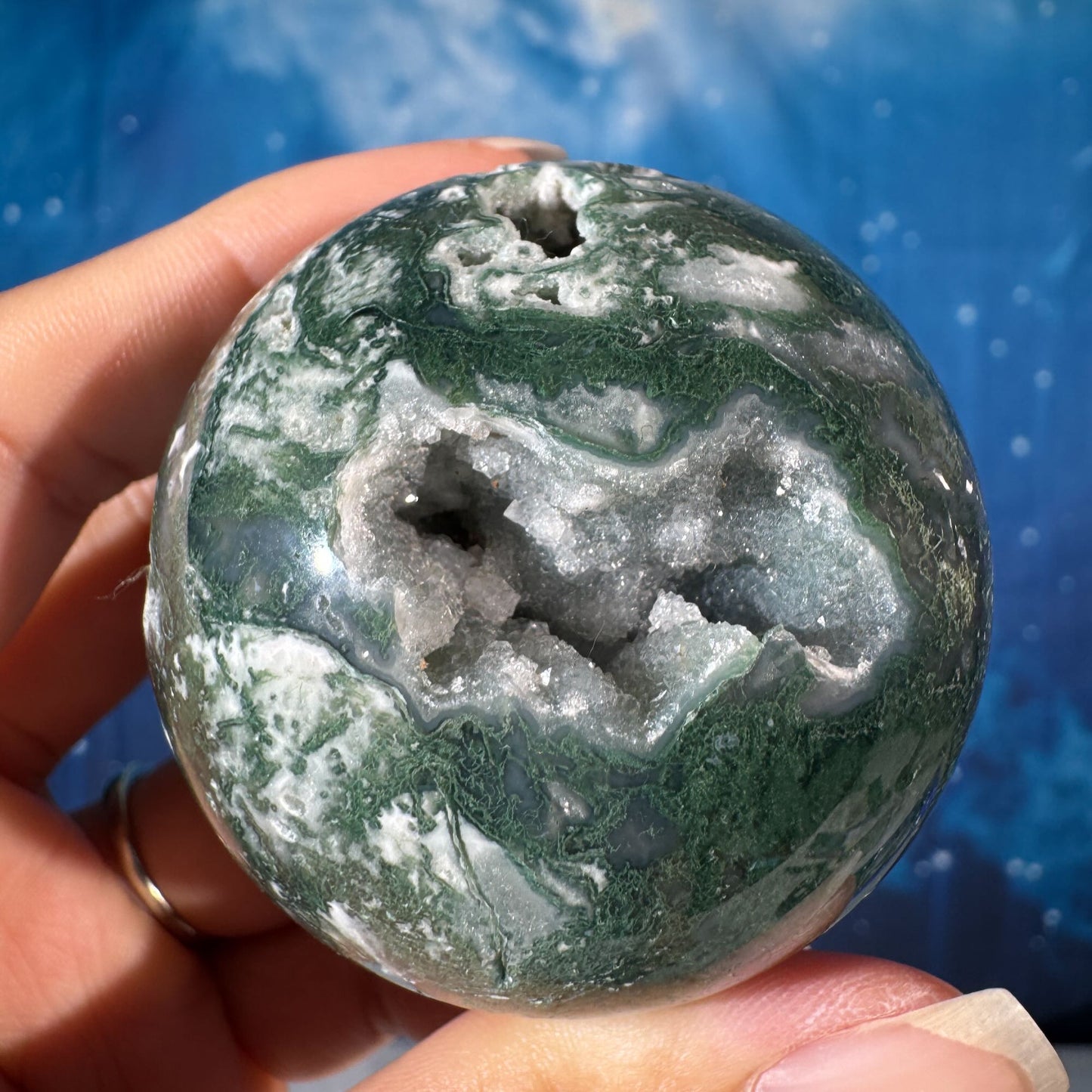 Moss Agate Sphere – 0.207 kg
