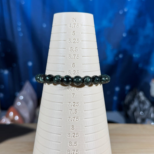 One (1) flashy Seraphinite bracelet - 8mm beads - fits 6.5" wrist