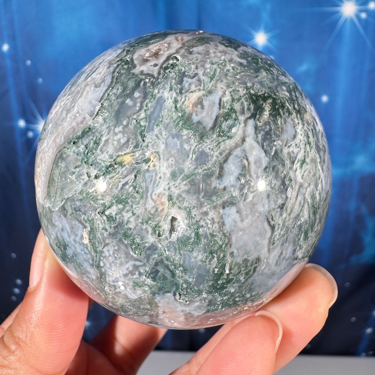 Moss Agate sphere – 67 mm, 14.8 oz