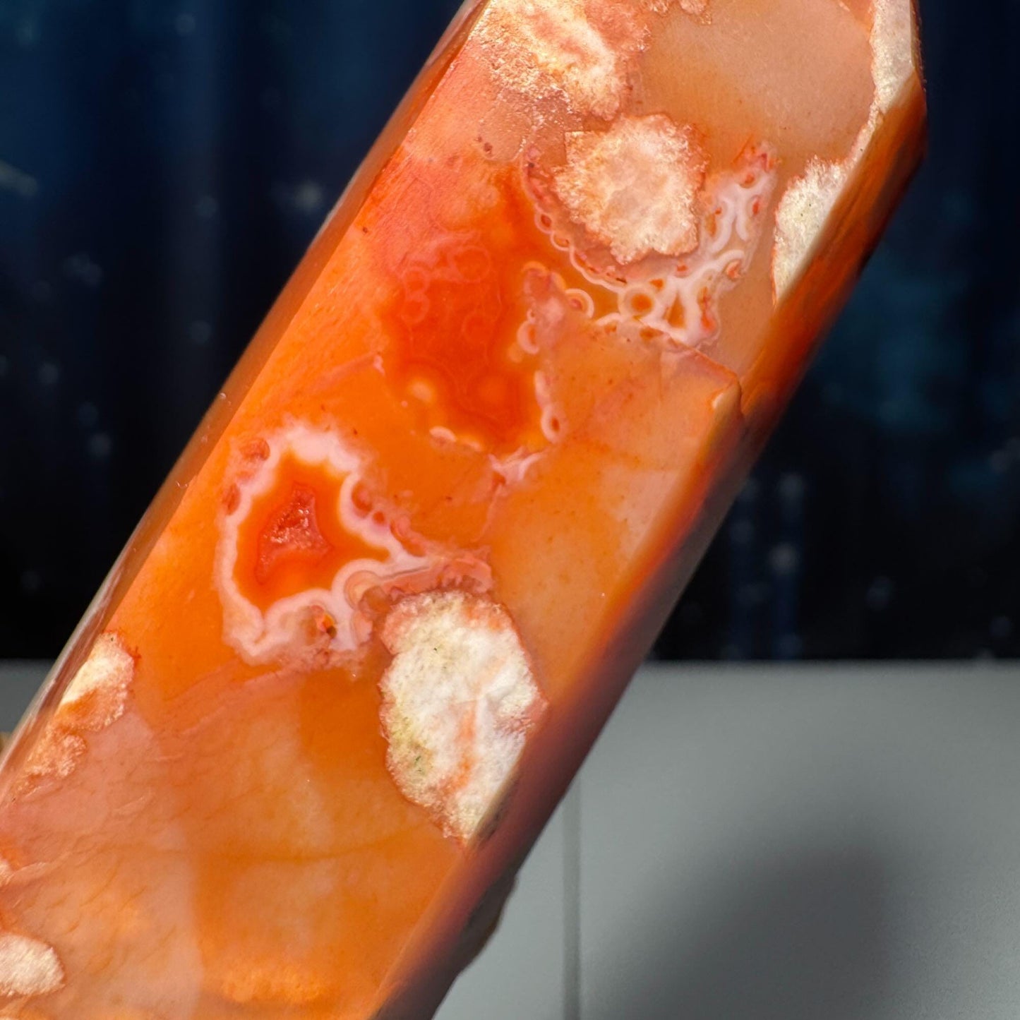 Flower Agate x Carnelian point | 3 3/4ā | 136 grams | Damage Discount