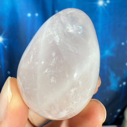 Rose Quartz Egg – 0.088 kg
