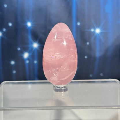 Rose Quartz Egg – 0.133 kg