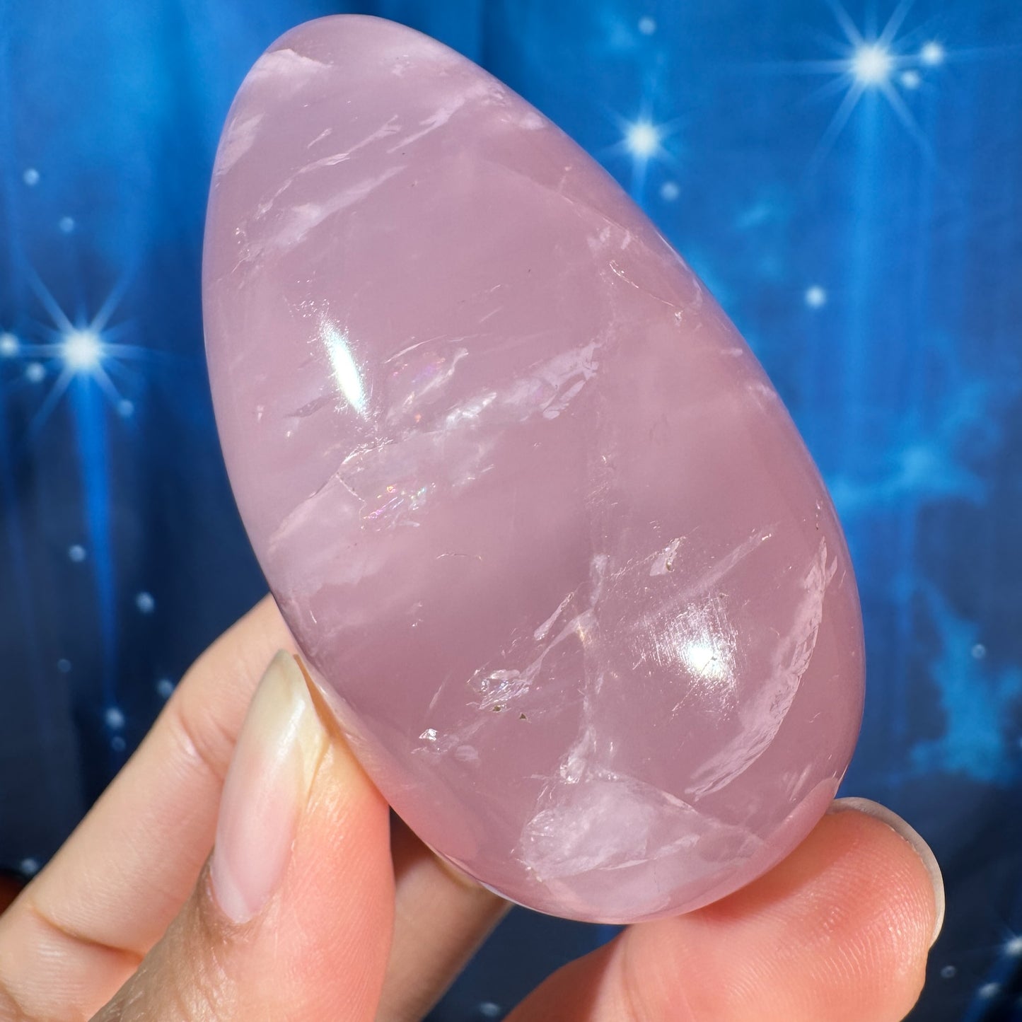Rose Quartz Egg – 0.133 kg