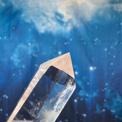 Blue Needle Quartz Point – 0.034 kg