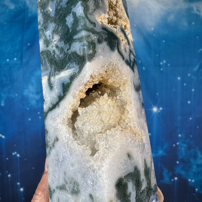 Moss Agate Tower – 1.534 kg