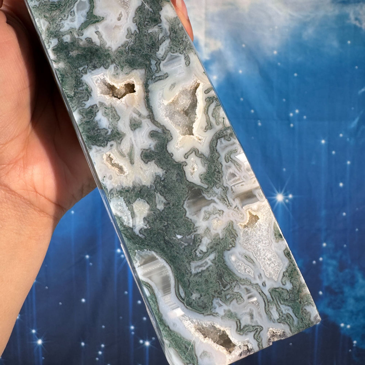 Moss Agate Tower – 1.534 kg