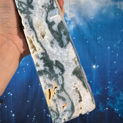 Moss Agate Tower – 1.534 kg