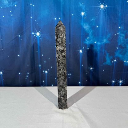 Larvikite Tower – Flashy • 0.992 kg