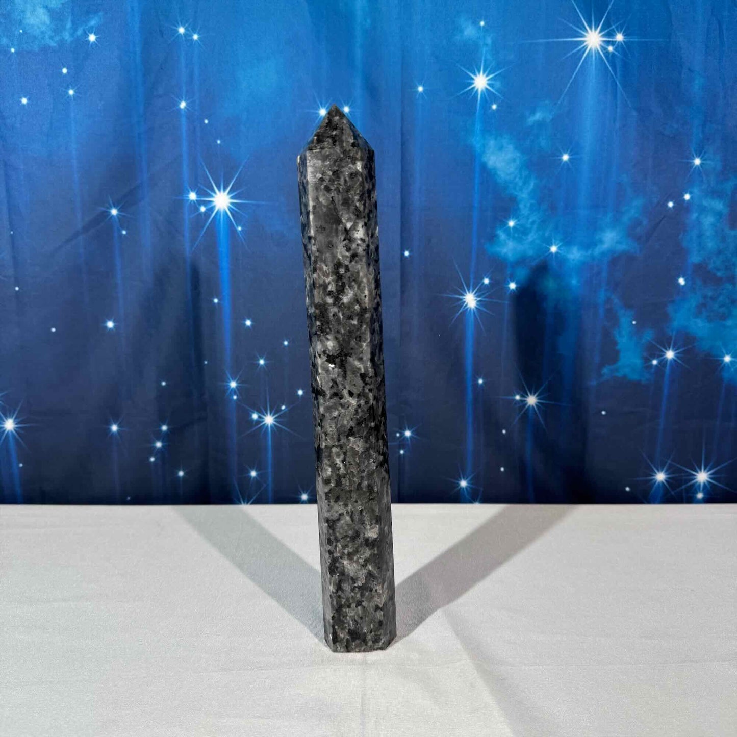 Larvikite Tower – Flashy • 1.012 kg