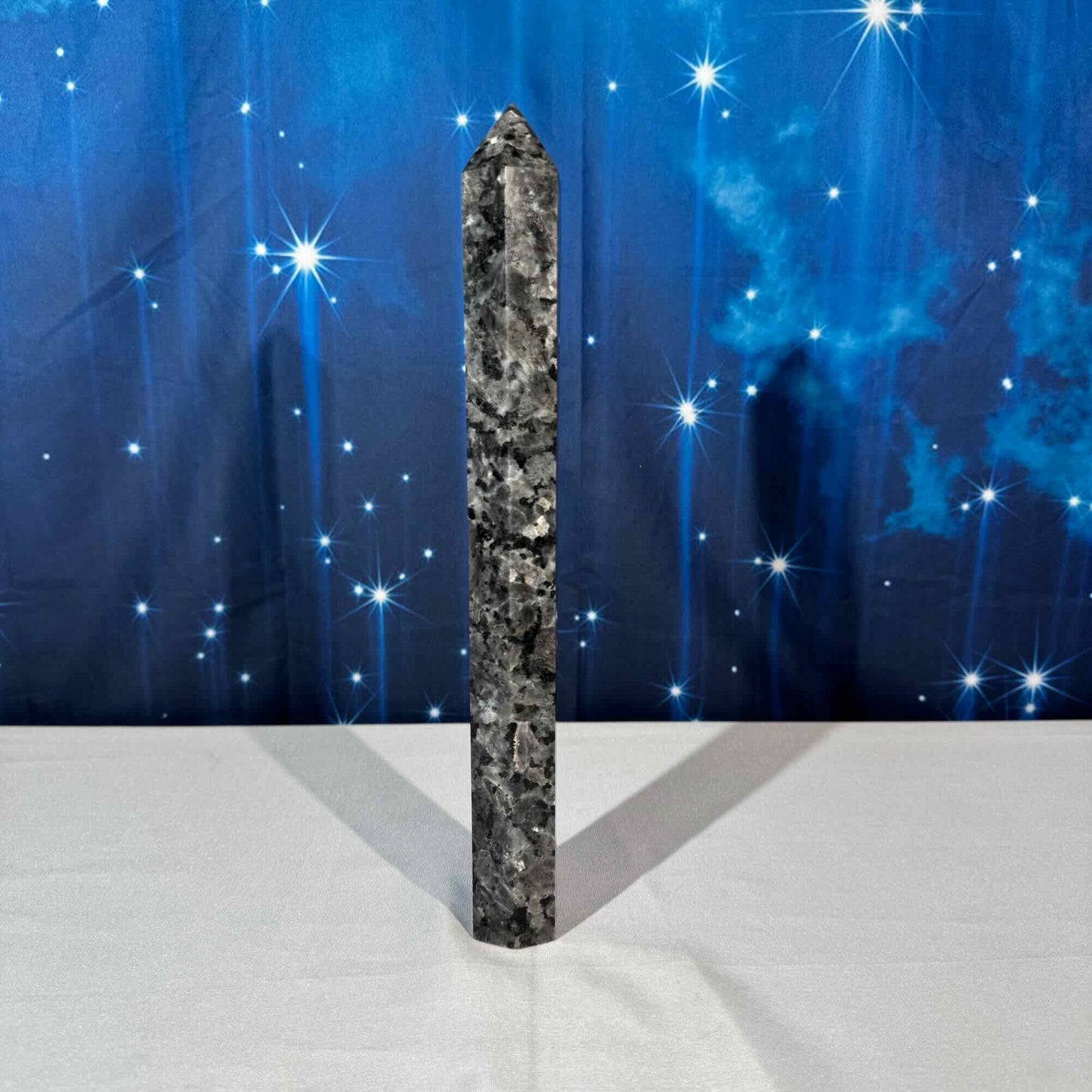 Larvikite Tower – Flashy • 1.012 kg