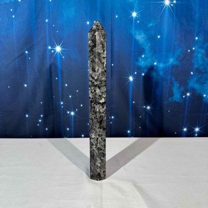 Larvikite Tower – Flashy • 1.012 kg