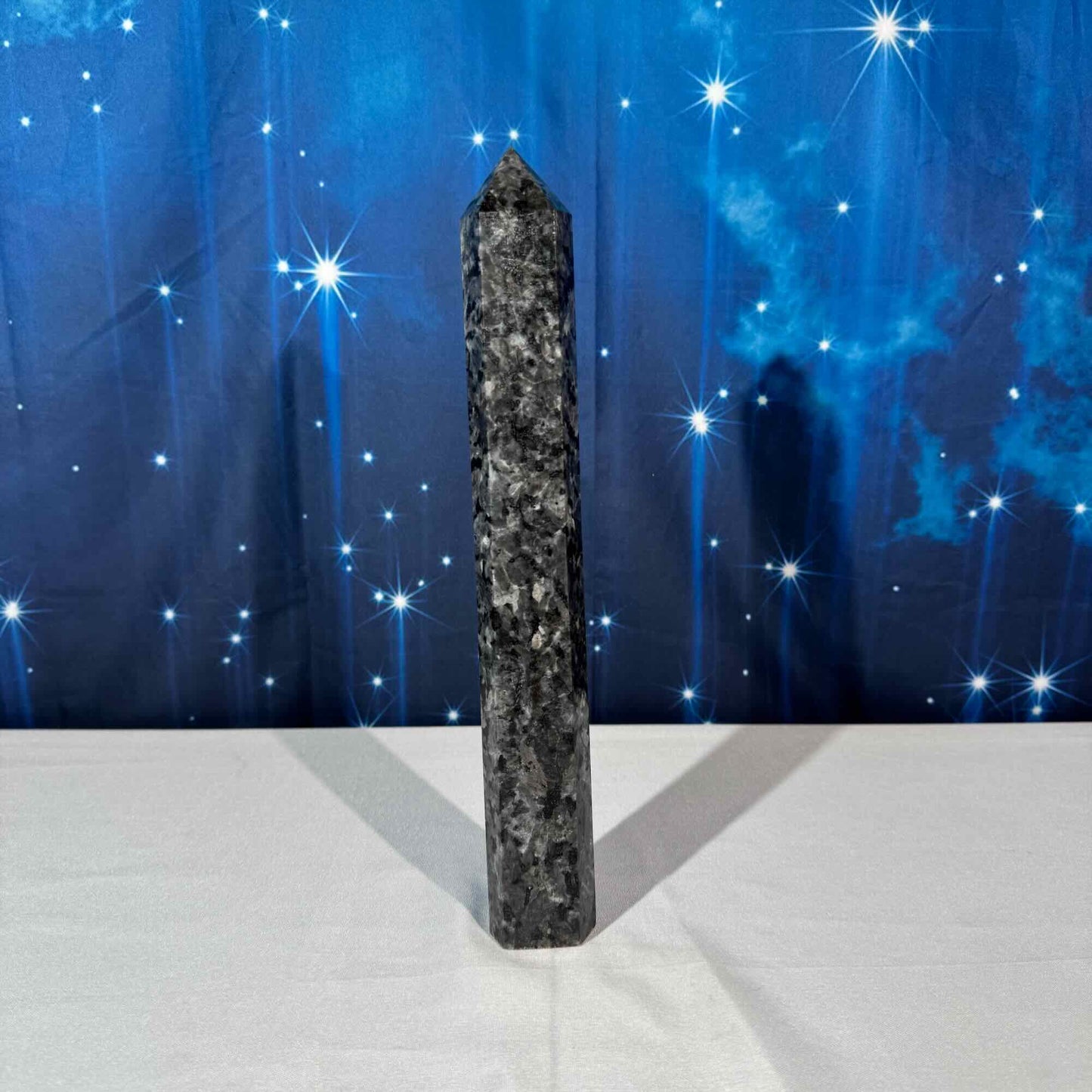 Larvikite Tower – Flashy • 1.012 kg