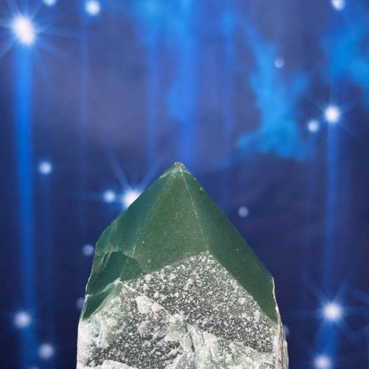 Green aventurine top polish - 2 1/4" × 2 1/4" × 3 1/4" - 14.6 oz