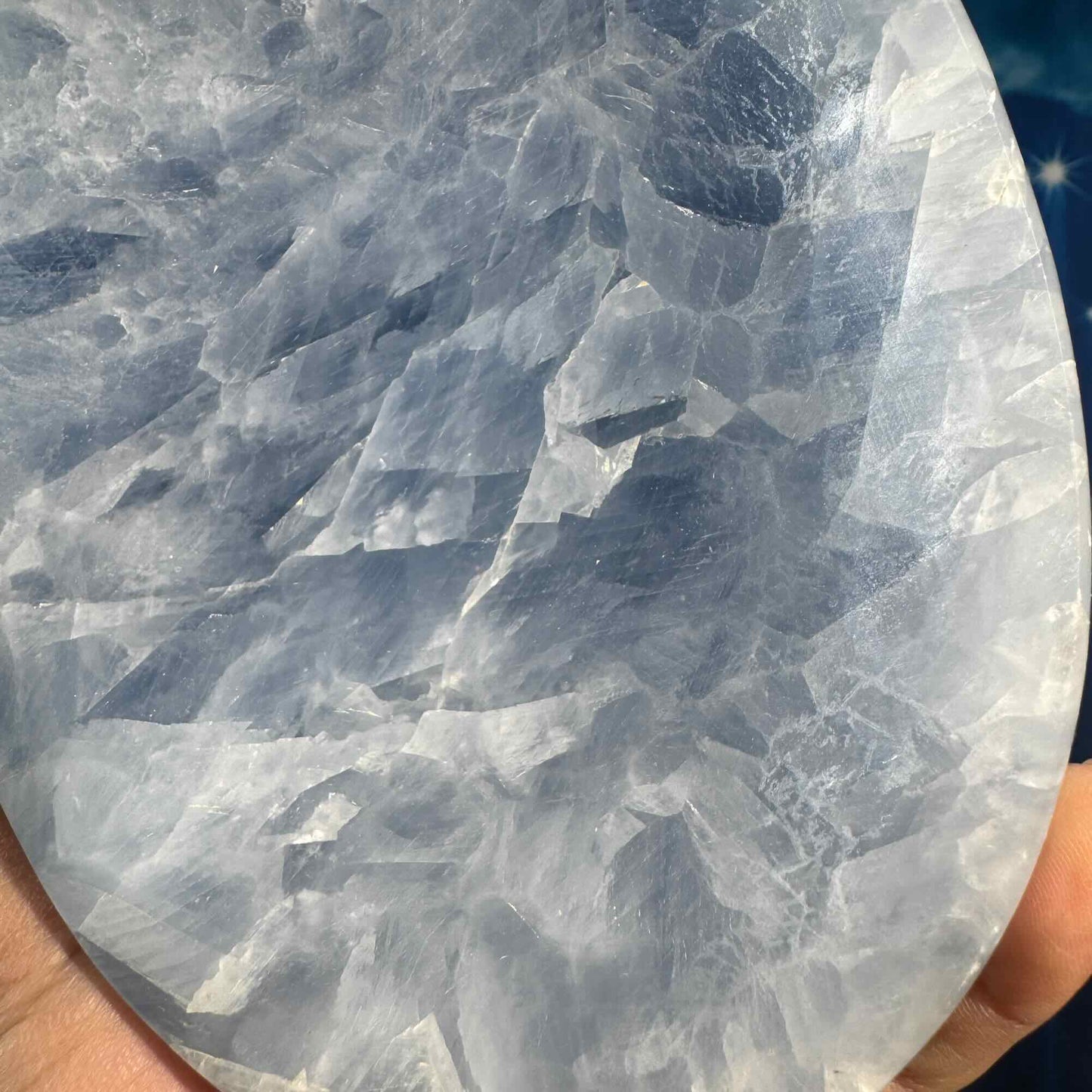 Blue calcite bowl - 6 1/8" × 4 5/8" × 1 1/4" - 1 lb 2.1 oz