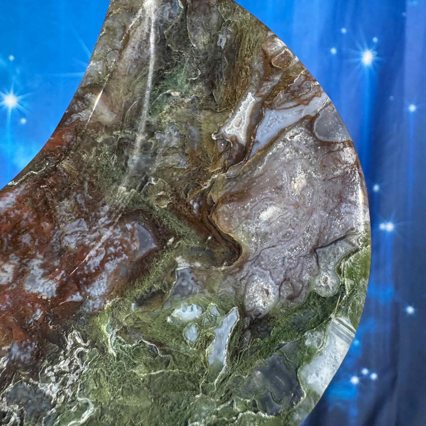 Moss Agate Crescent Moon Bowl – 0.249 kg