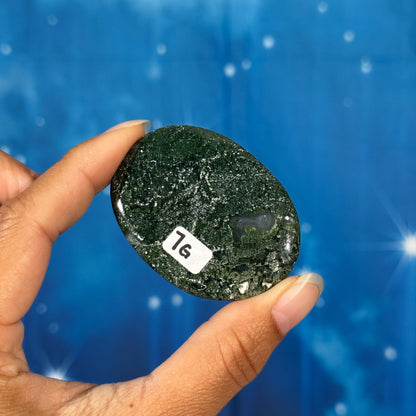 Moss Agate Flat Palmstone – 0.032 kg
