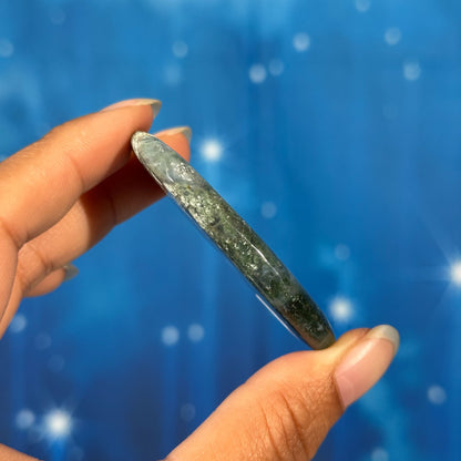 Moss Agate Flat Palmstone – 0.032 kg