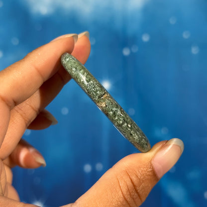 Moss Agate Flat Palmstone – 0.031 kg