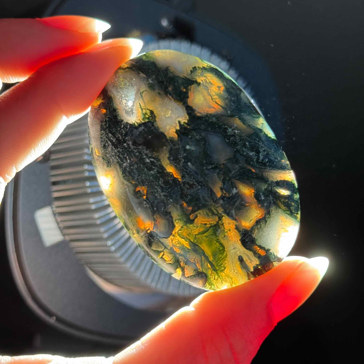 Moss Agate Flat Palmstone – 0.042 kg