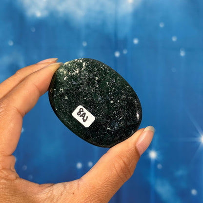 Moss Agate Flat Palmstone – 0.039 kg