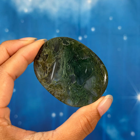 Moss Agate Flat Palmstone – 0.045 kg