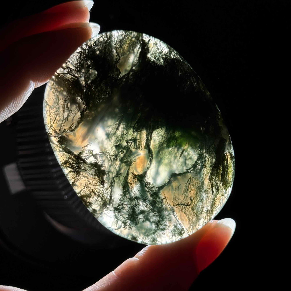 Moss Agate Flat Palmstone – 0.045 kg