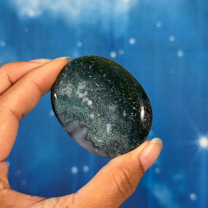 Moss Agate Flat Palmstone – 0.048 kg