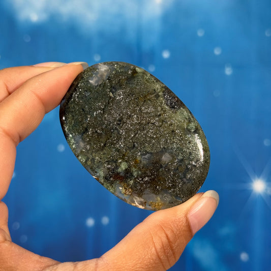 Moss Agate Flat Palmstone – 0.048 kg
