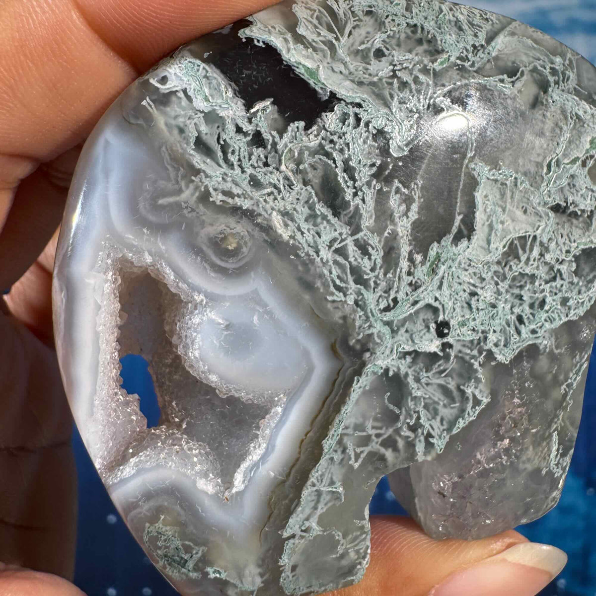 Moss Agate Bear – 0.147 kg
