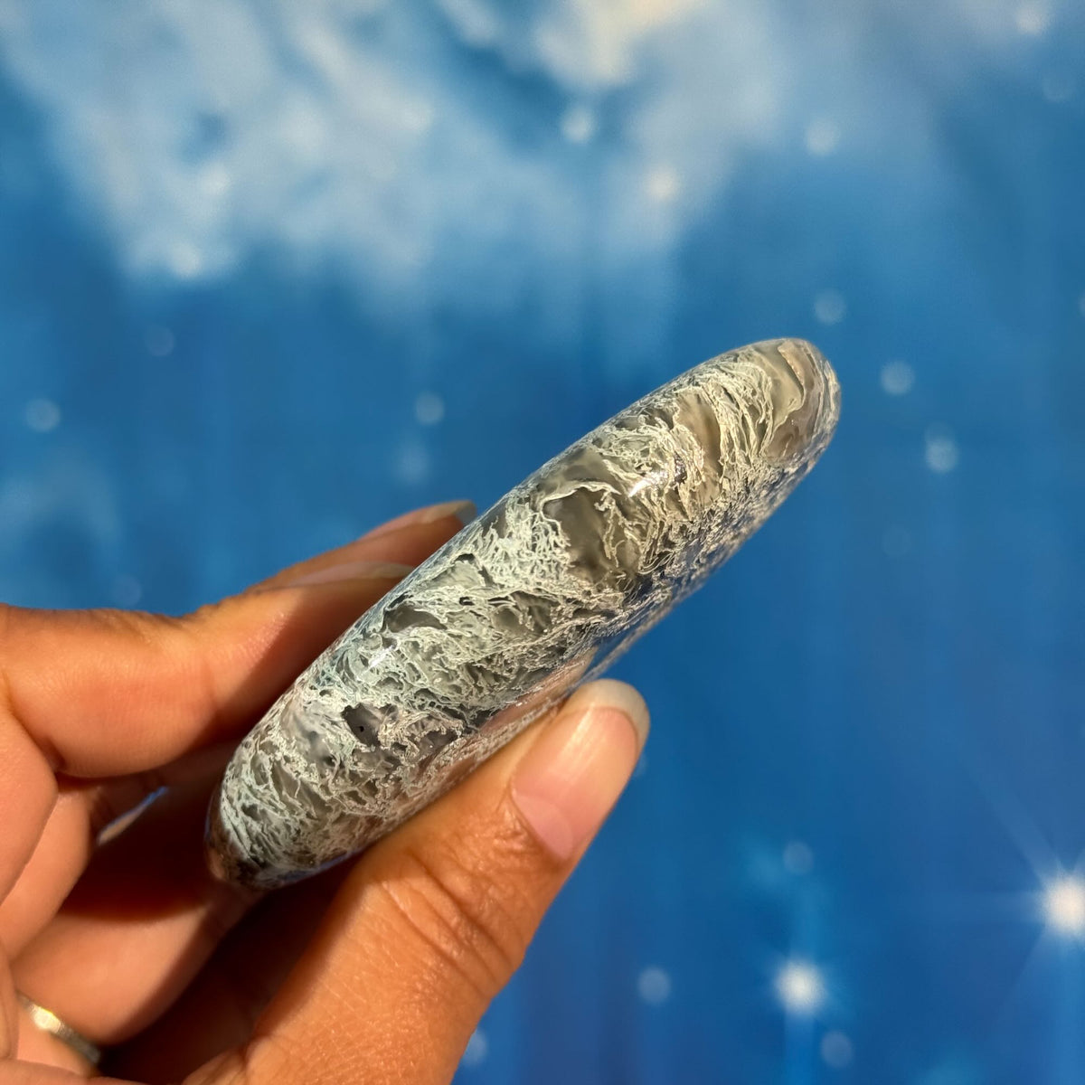 Moss Agate Bear – 0.128 kg