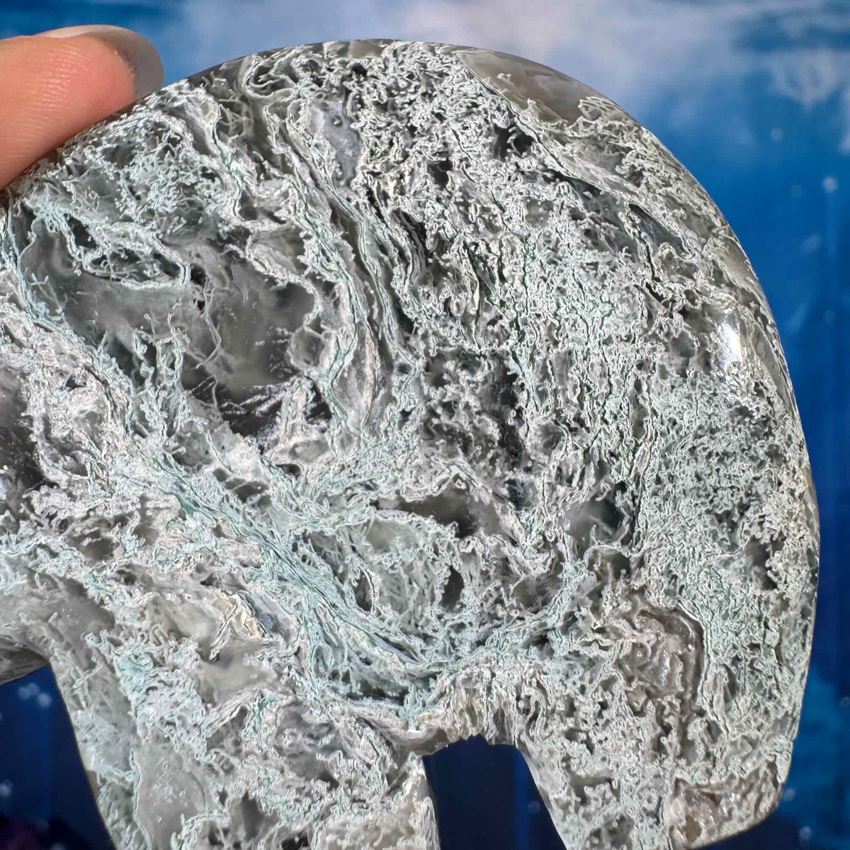 Moss Agate Bear – 0.128 kg