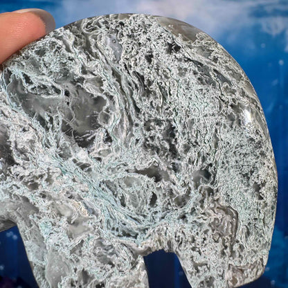 Moss Agate Bear – 0.128 kg