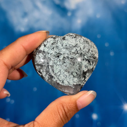 Moss Agate Heart – 0.085 kg