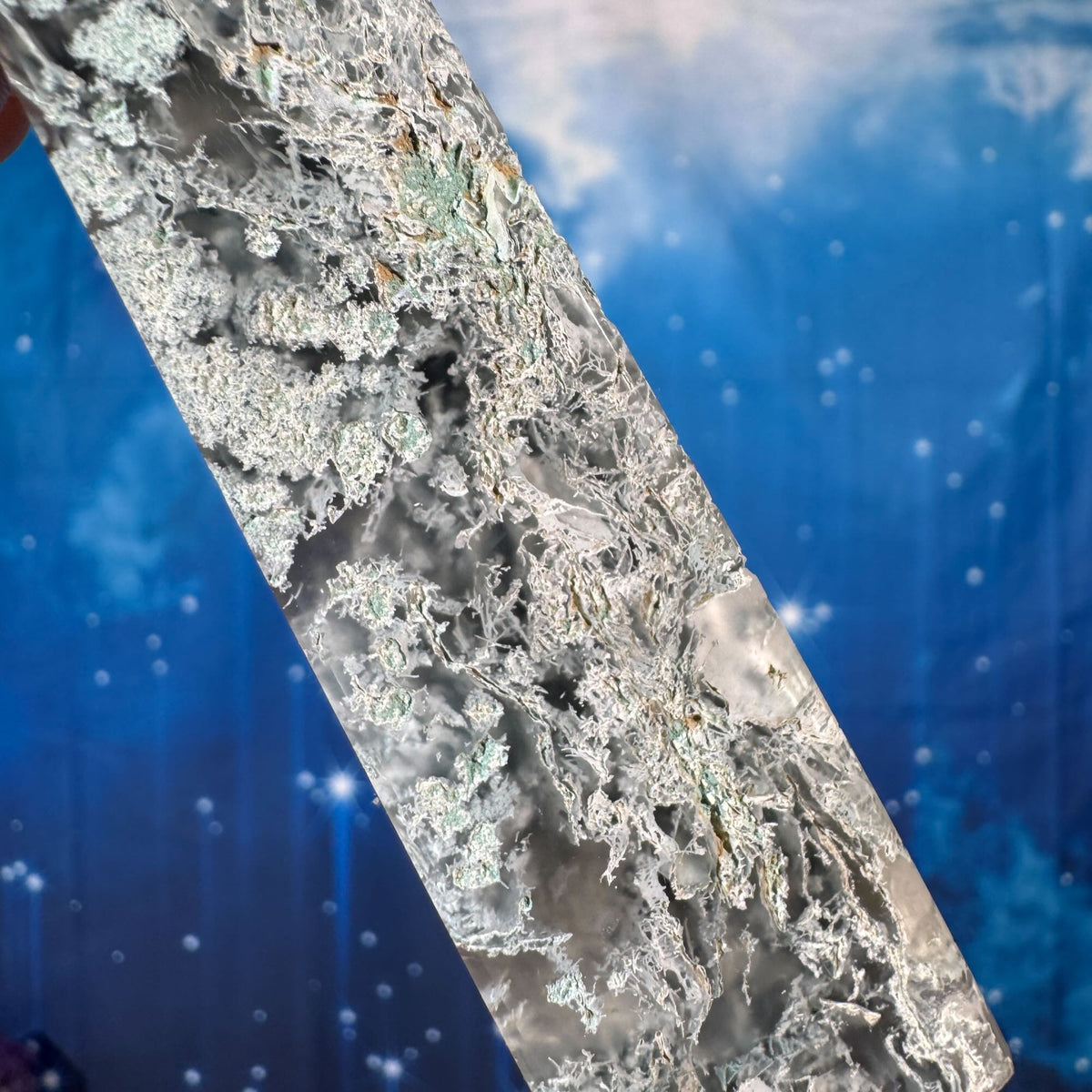 Moss Agate Obelisk – 0.159 kg