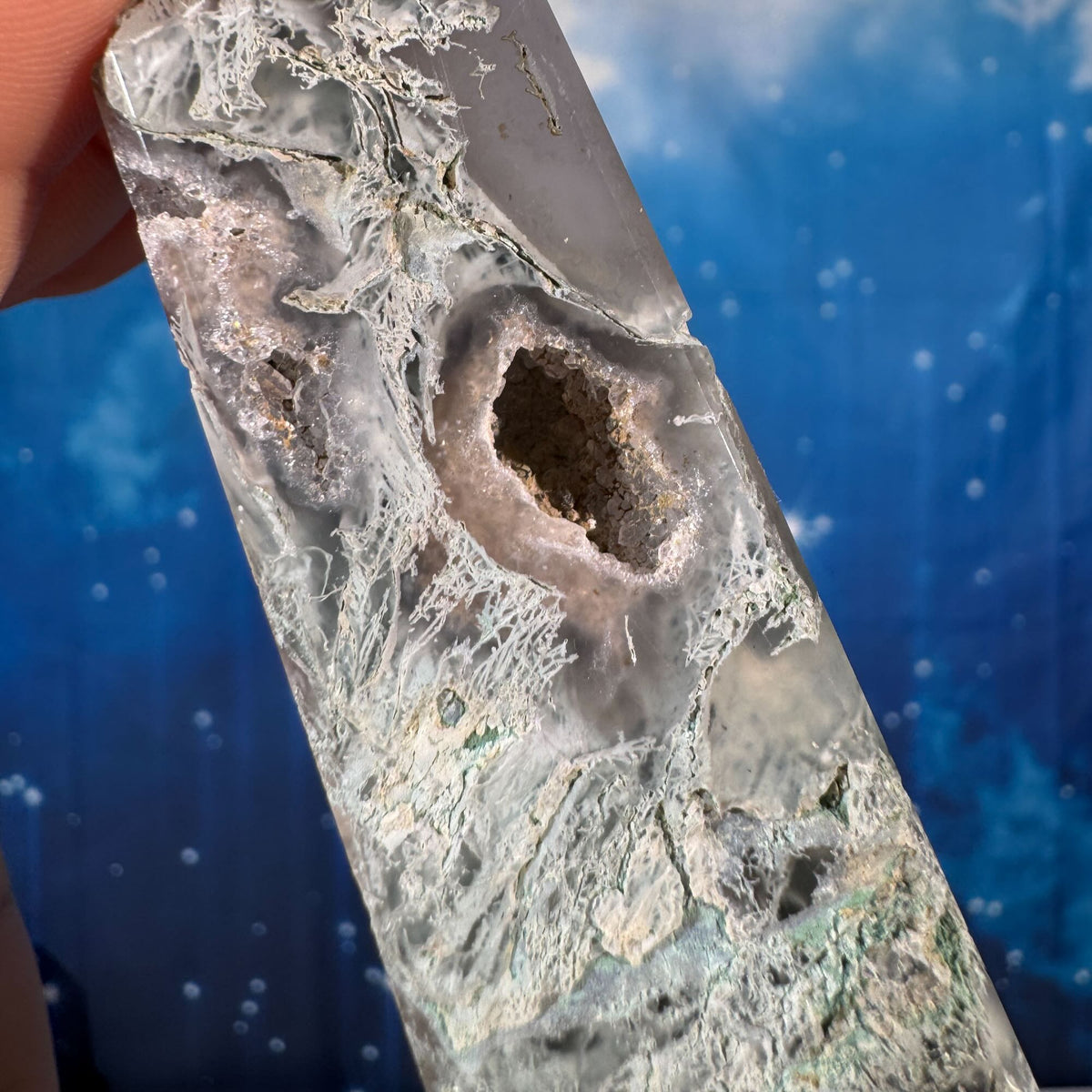 Moss Agate Obelisk – 0.156 kg