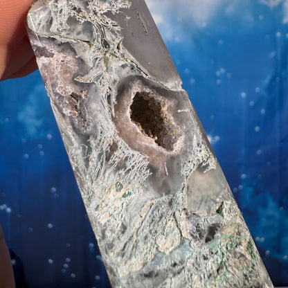 Moss Agate Obelisk – 0.156 kg