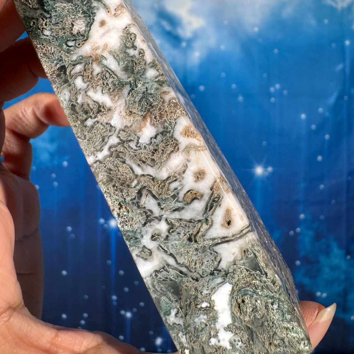 Moss Agate Obelisk – 0.147 kg