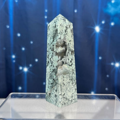 Moss Agate Obelisk – 0.136 kg